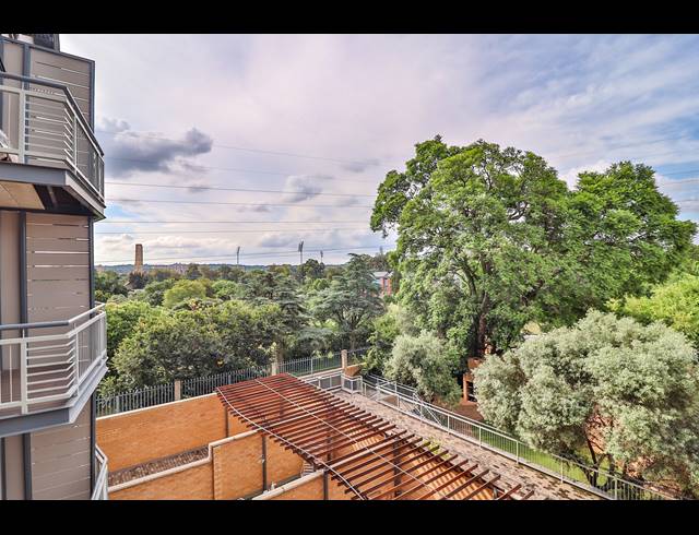 0.5 BEDROOM APARTMENT FOR SALE IN LYNNWOOD
